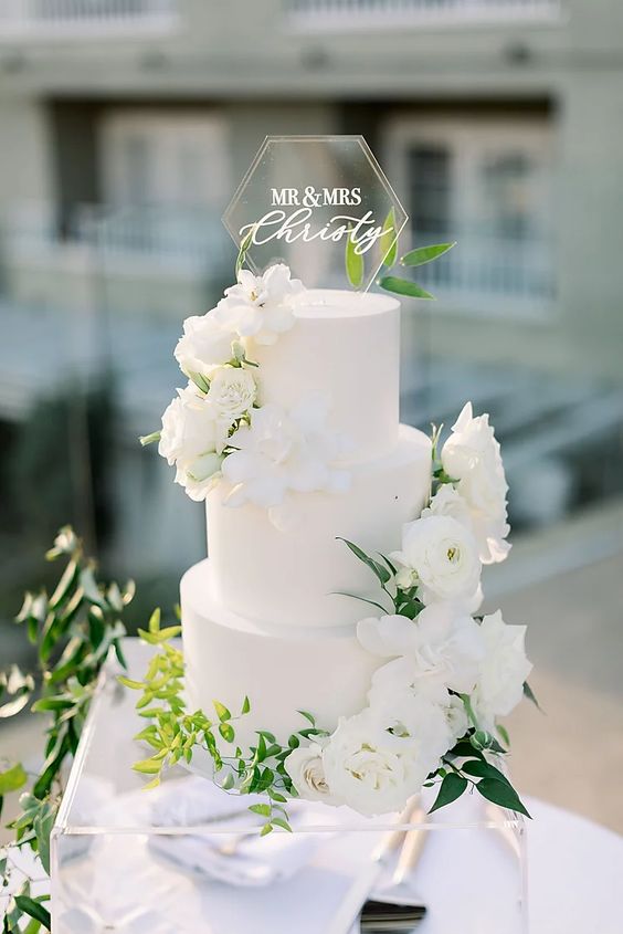 Idee romantiche per il vostro cake topper Stationery - The Real Wedding