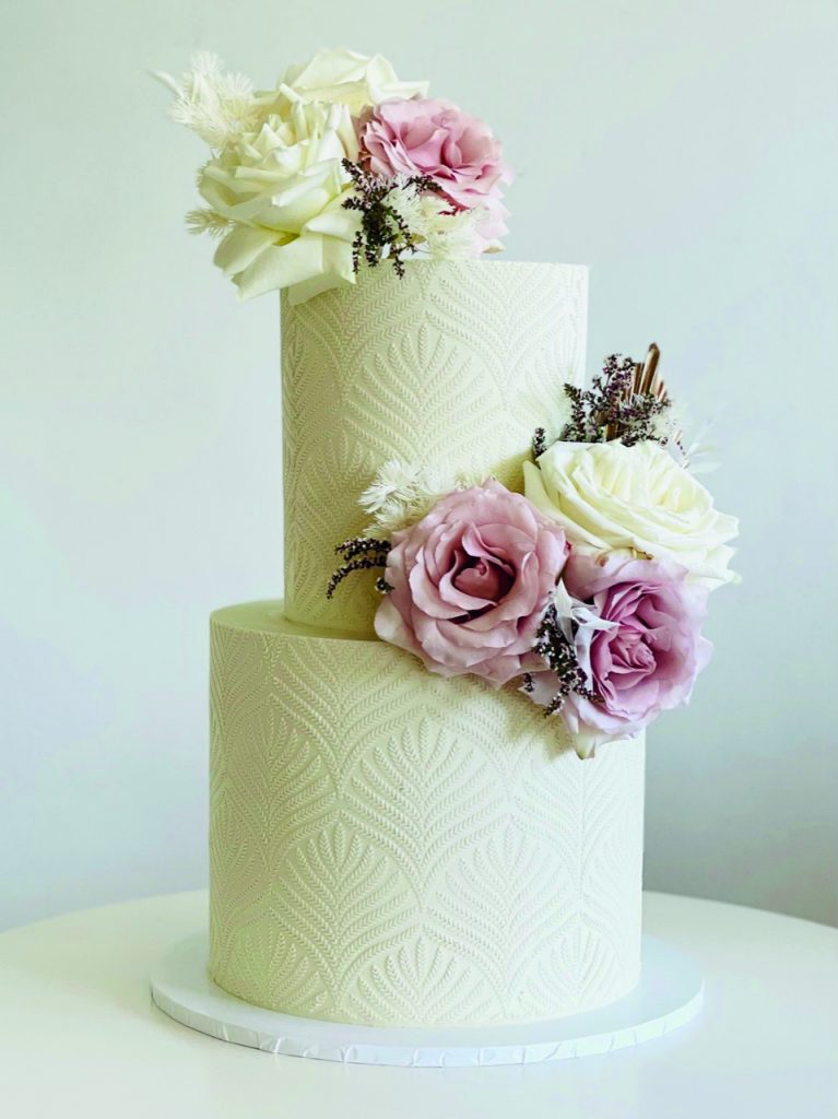torta nuziale floreale